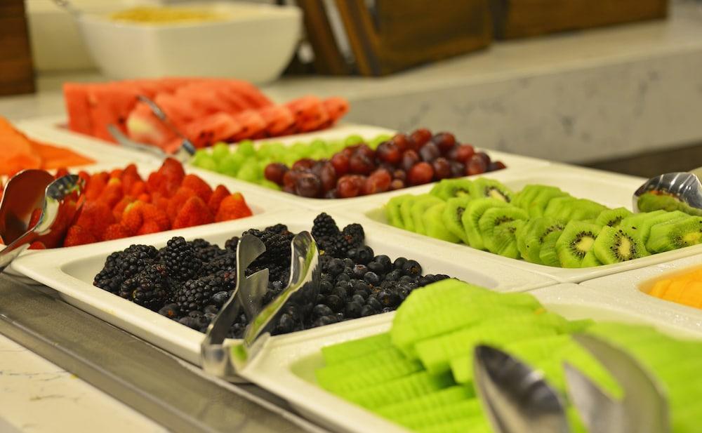Baruk Guadalajara Hotel De Autor Екстер'єр фото Fruit salad
