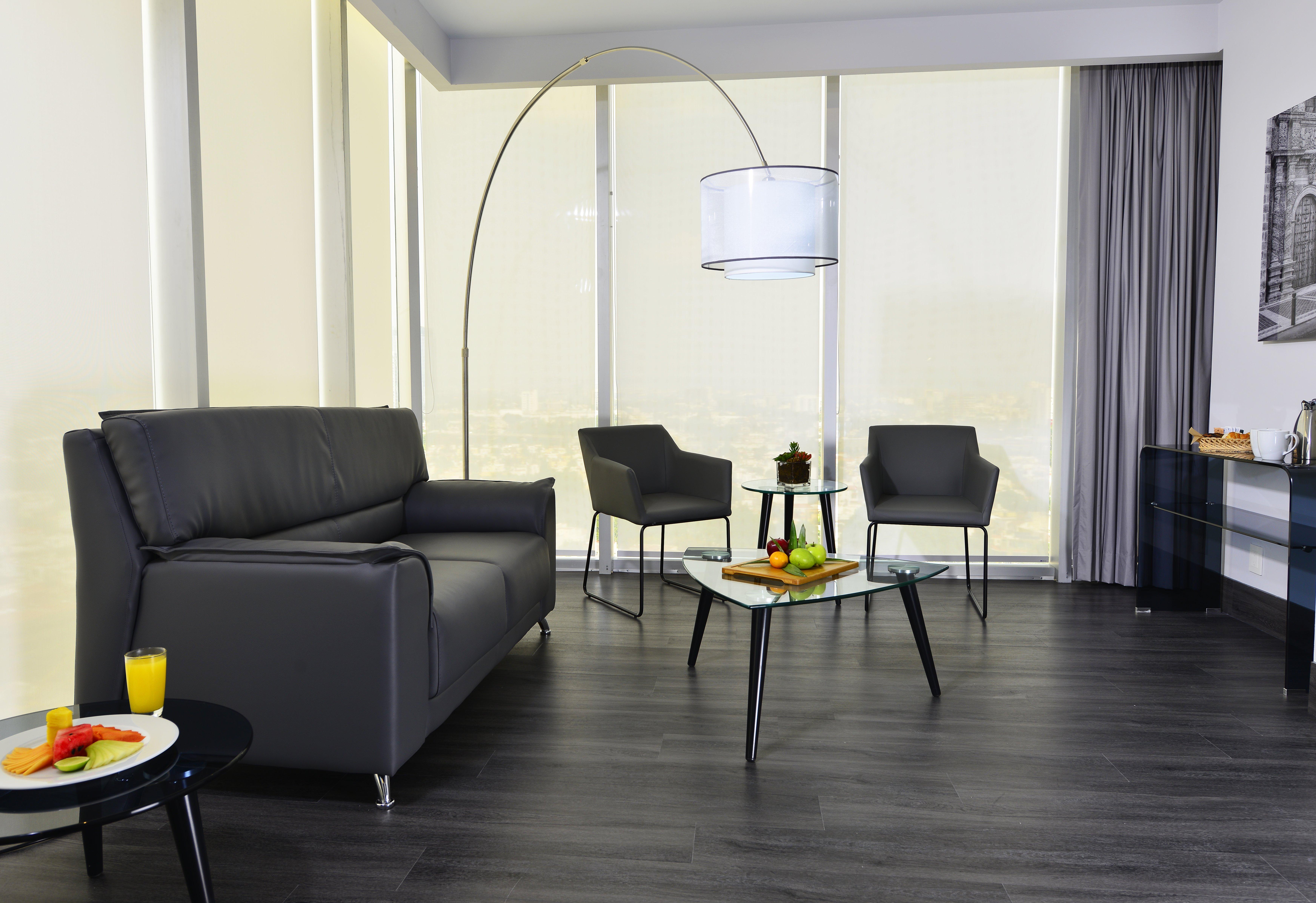 Baruk Guadalajara Hotel De Autor Екстер'єр фото A living room with a floor lamp