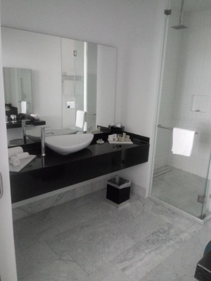 Baruk Guadalajara Hotel De Autor Екстер'єр фото A bathroom in a hotel